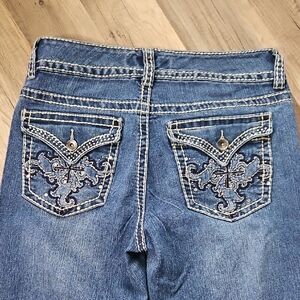 Ninewest Classic Women's Straight Leg Blue Jeans W/ Rhinestone Bling Back Pocket